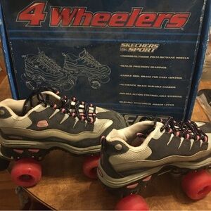 Vintage Y2K Skechers Four Wheelers Skates